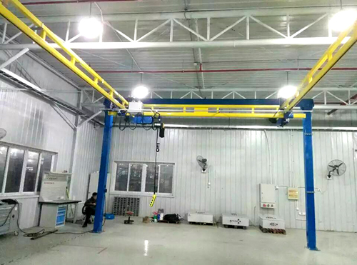 剛性軌道懸掛式起重機.jpg 剛性軌道懸掛式起重機.jpg